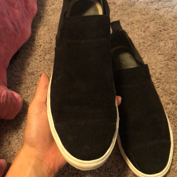 Adrienne Vittadini Shoes - Picture 3 of 4